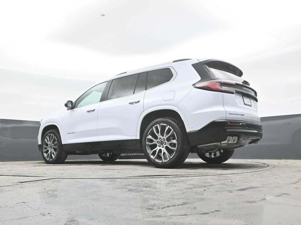 2026 GMC Acadia Denali Ultimate AWD