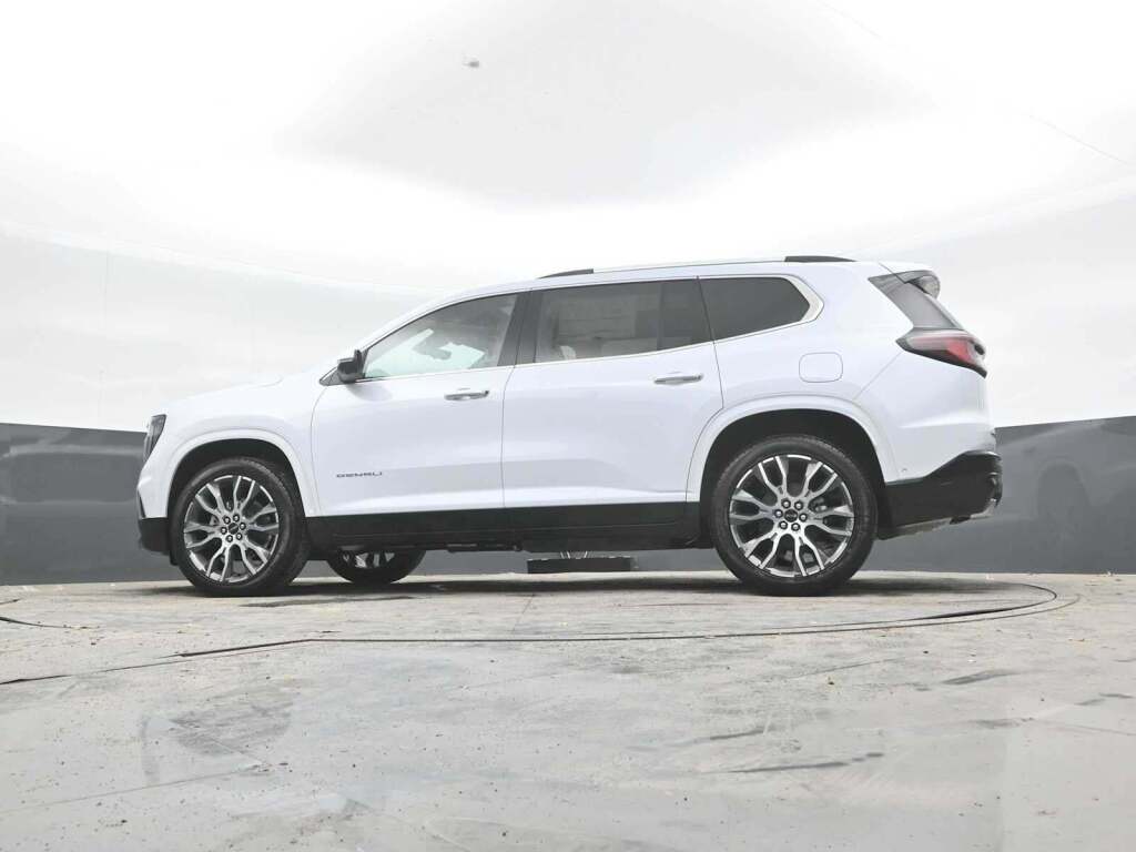 2026 GMC Acadia Denali Ultimate AWD