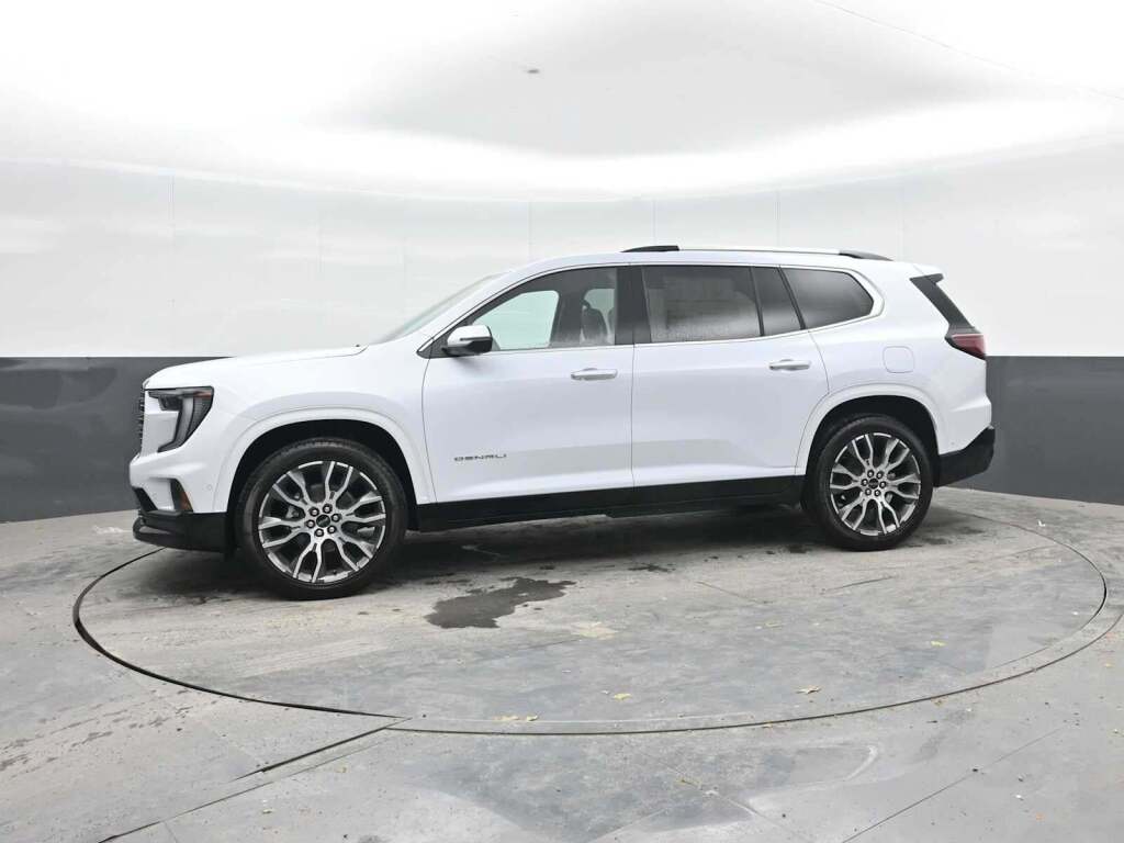 2026 GMC Acadia Denali Ultimate AWD