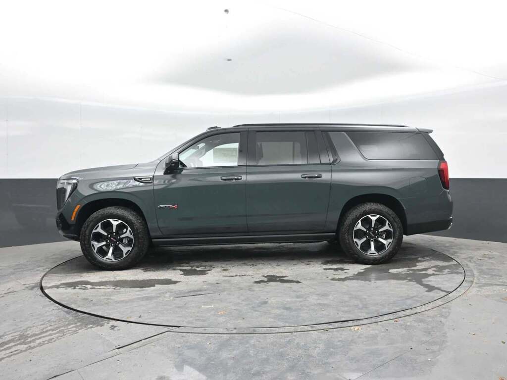 2026 GMC Yukon XL 4WD AT4
