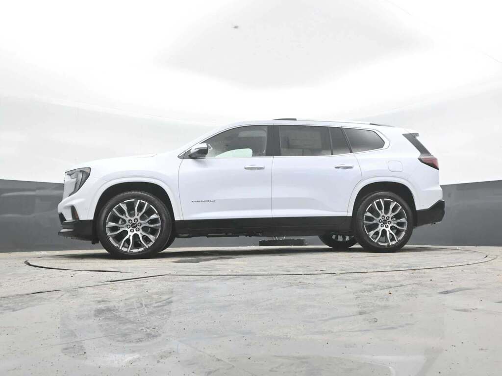 2026 GMC Acadia Denali Ultimate AWD