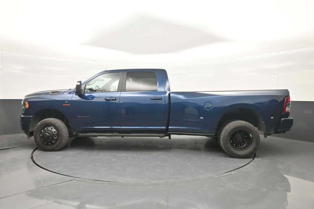 2024 Ram 3500 Big Horn Crew Cab 4x4 8' Box