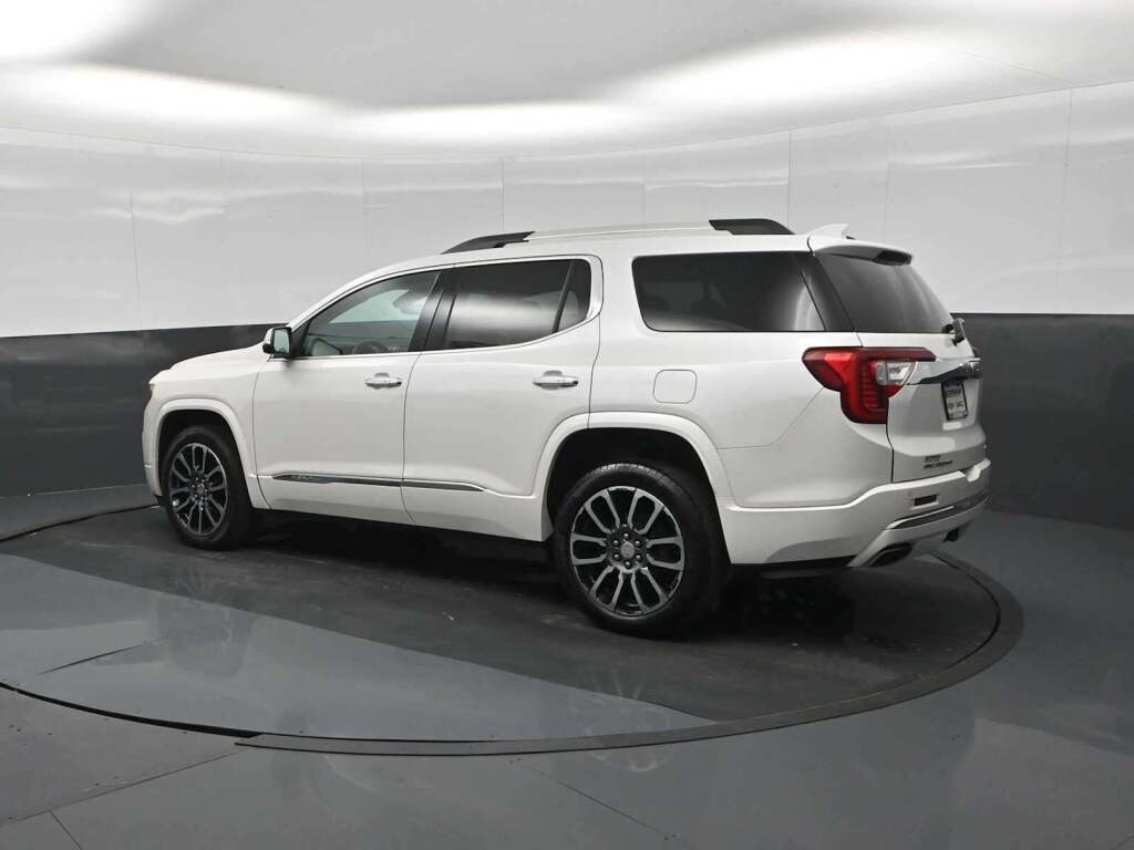 2020 GMC Acadia AWD Denali