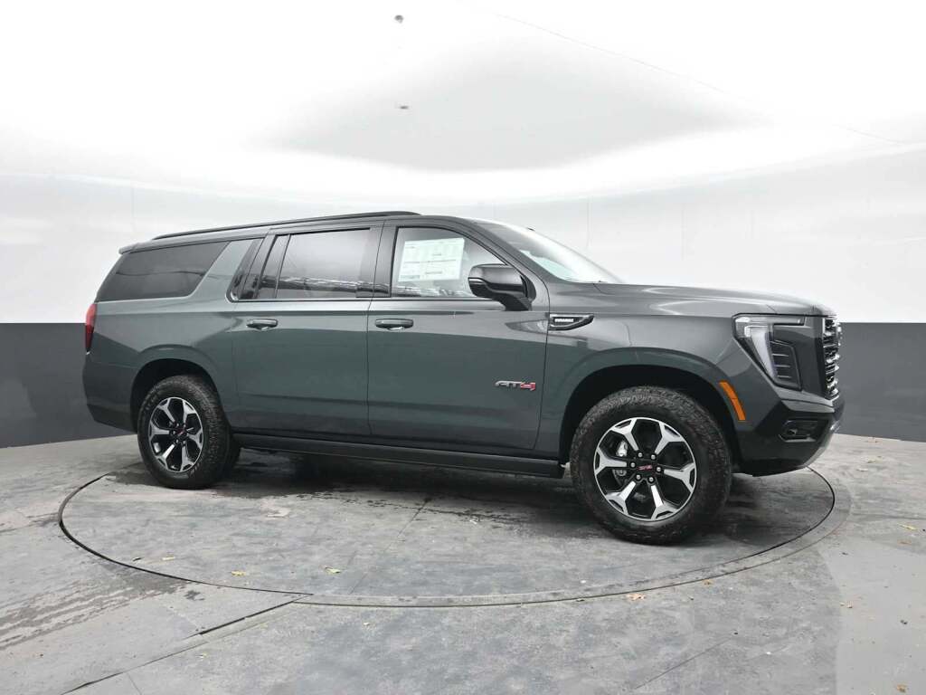 2026 GMC Yukon XL 4WD AT4