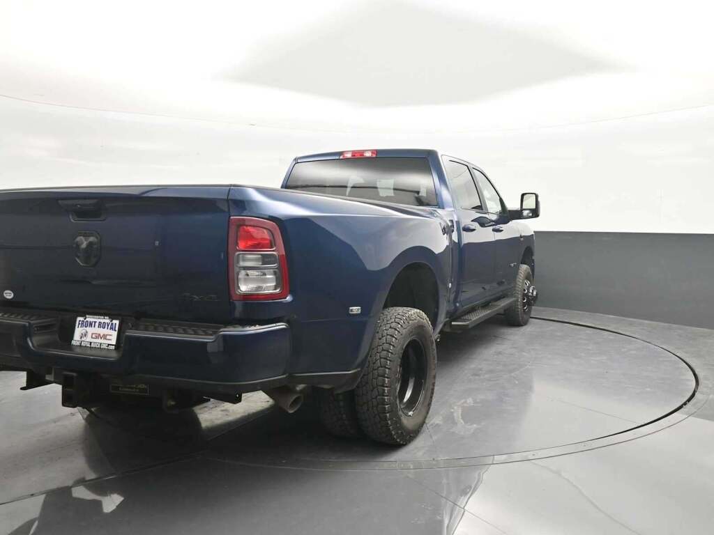 2024 Ram 3500 Big Horn Crew Cab 4x4 8' Box