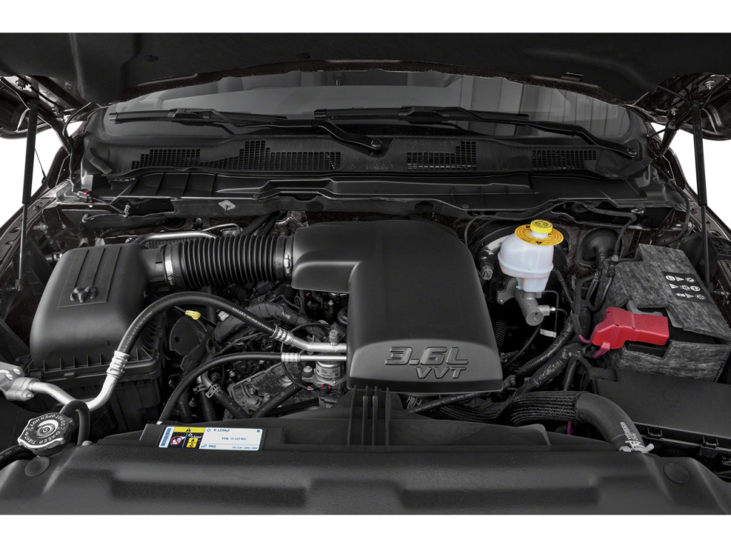 2023 Ram 1500 Classic SLT Crew Cab 4x4 5'7" Box