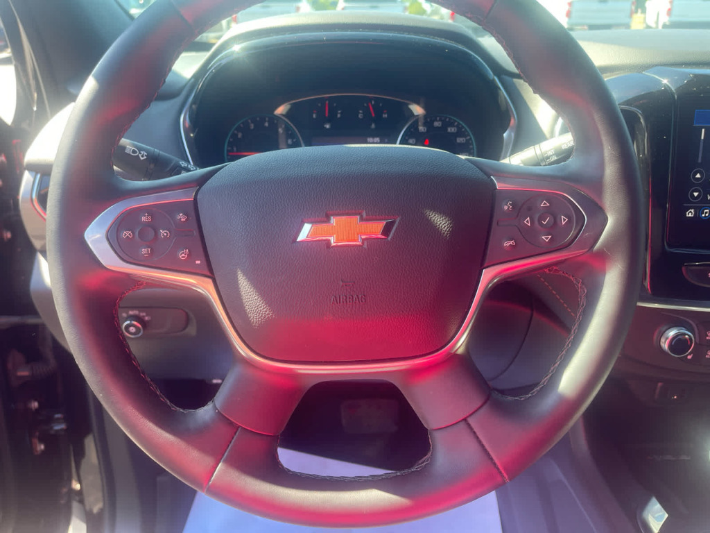 2023 Chevrolet Traverse AWD LT Leather