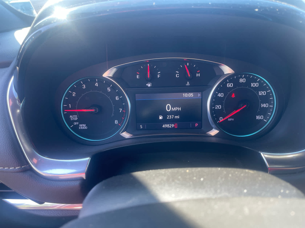2023 Chevrolet Traverse AWD LT Leather