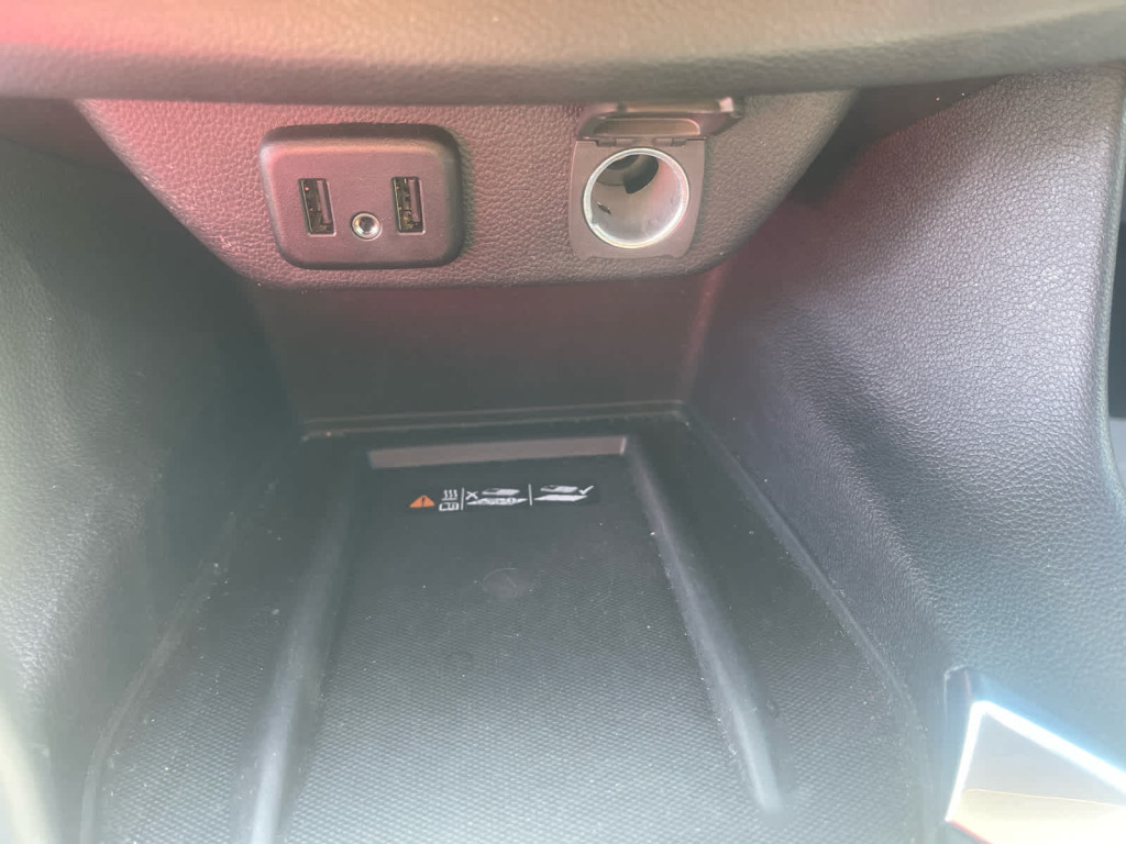 2023 Chevrolet Traverse AWD LT Leather