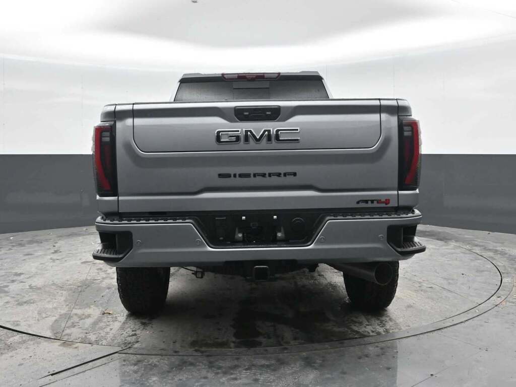 2026 GMC Sierra 2500HD AT4