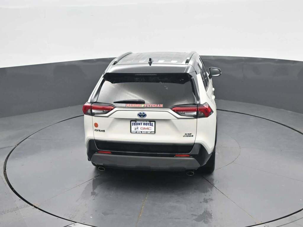2019 Toyota RAV4 Hybrid XSE