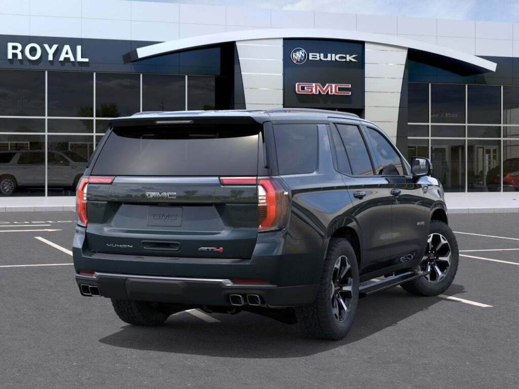 2026 GMC Yukon 4WD AT4