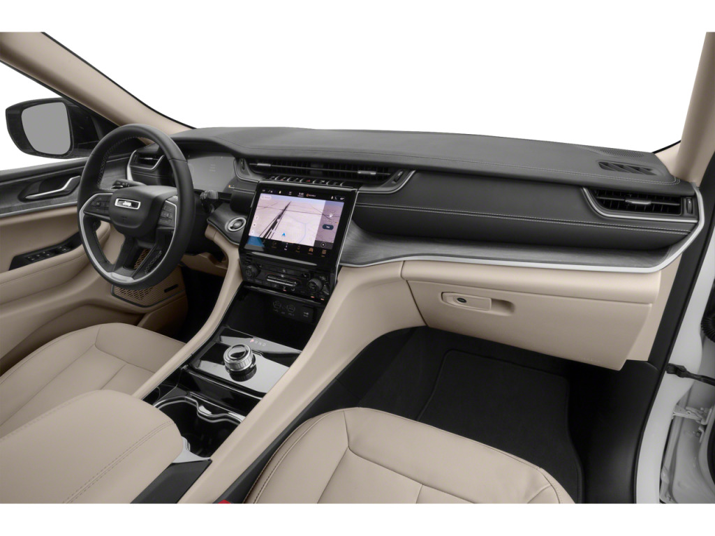 2022 Jeep Grand Cherokee L Laredo 4x4