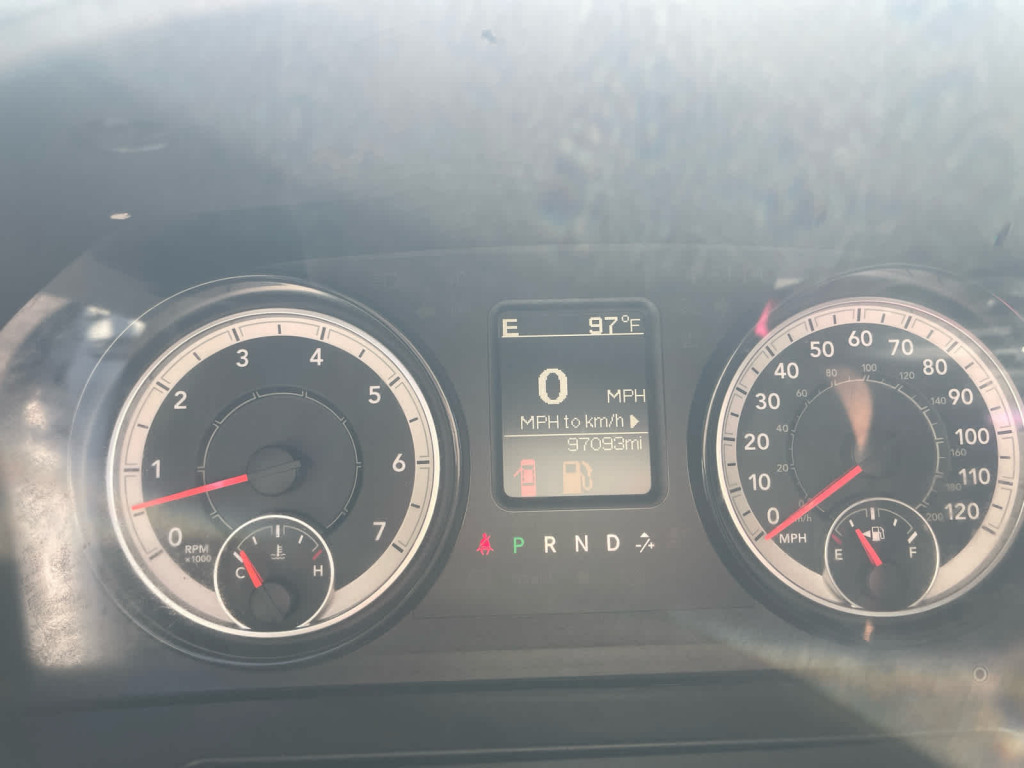 2019 Ram 1500 Classic SLT Crew Cab 4x4 5'7" Box