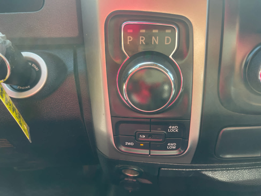 2019 Ram 1500 Classic SLT Crew Cab 4x4 5'7" Box