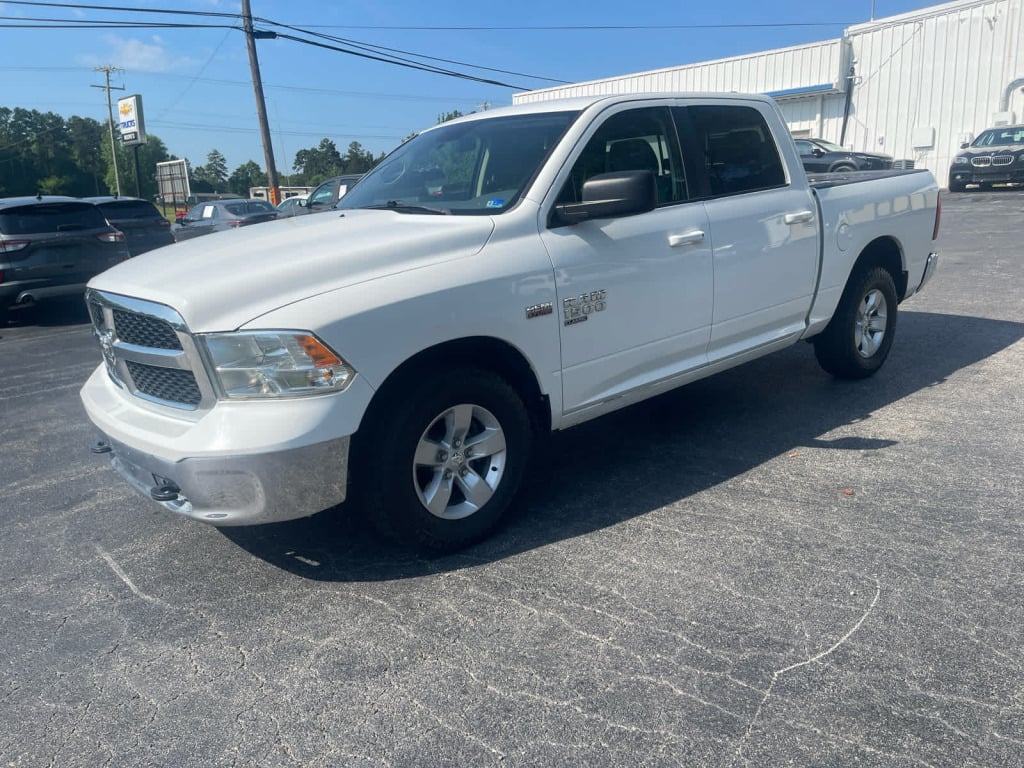 2019 Ram 1500 Classic SLT Crew Cab 4x4 5'7" Box