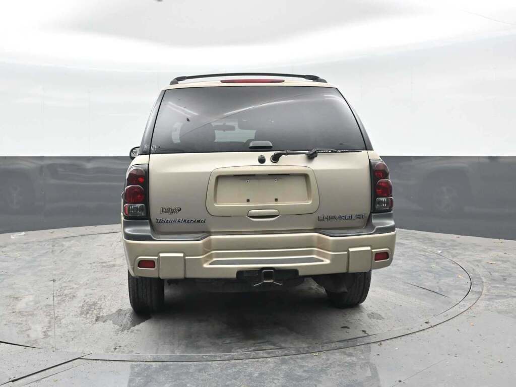 2004 Chevrolet TrailBlazer LS