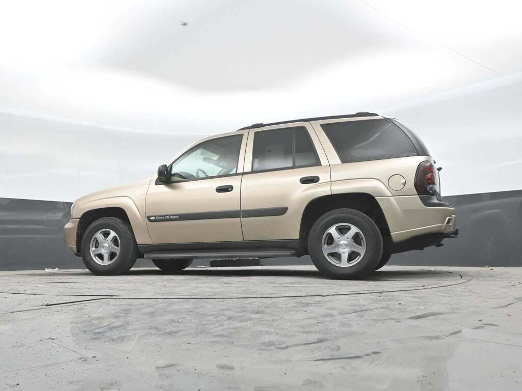 2004 Chevrolet TrailBlazer LS
