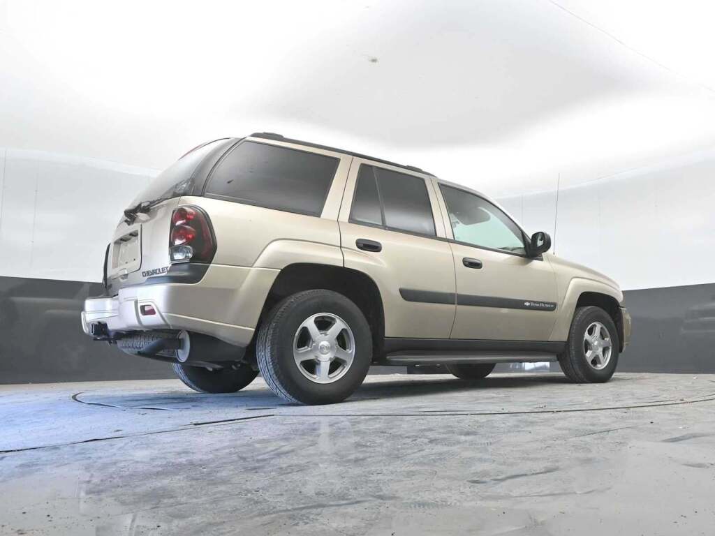 2004 Chevrolet TrailBlazer LS