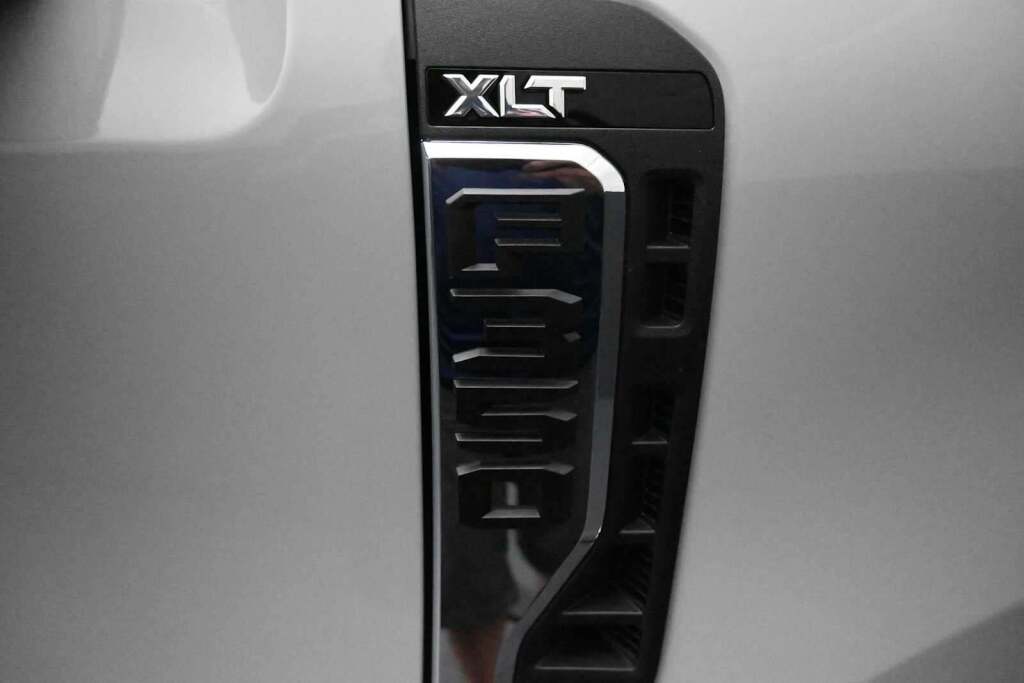 2026 Ford F-350 Super Duty XLT