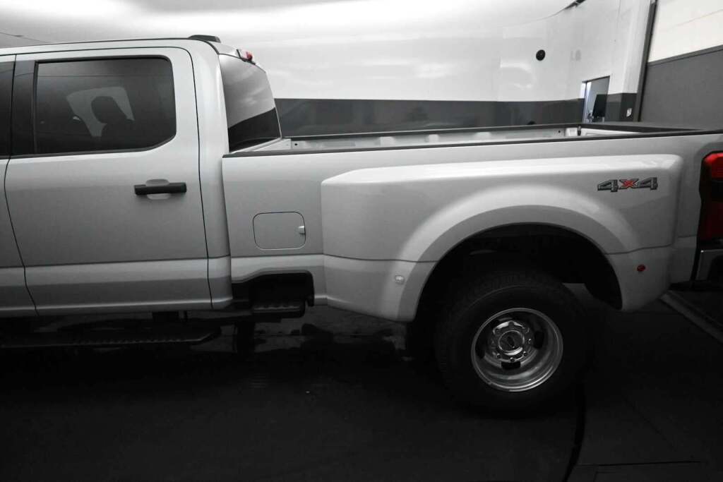 2026 Ford F-350 Super Duty XLT