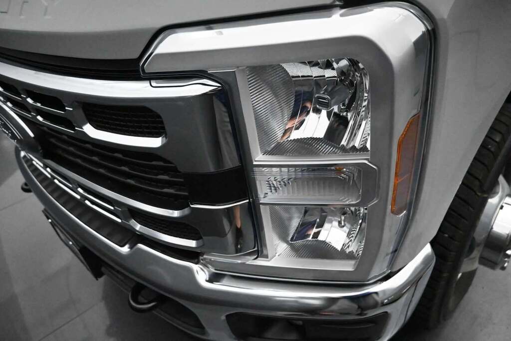 2026 Ford F-350 Super Duty XLT