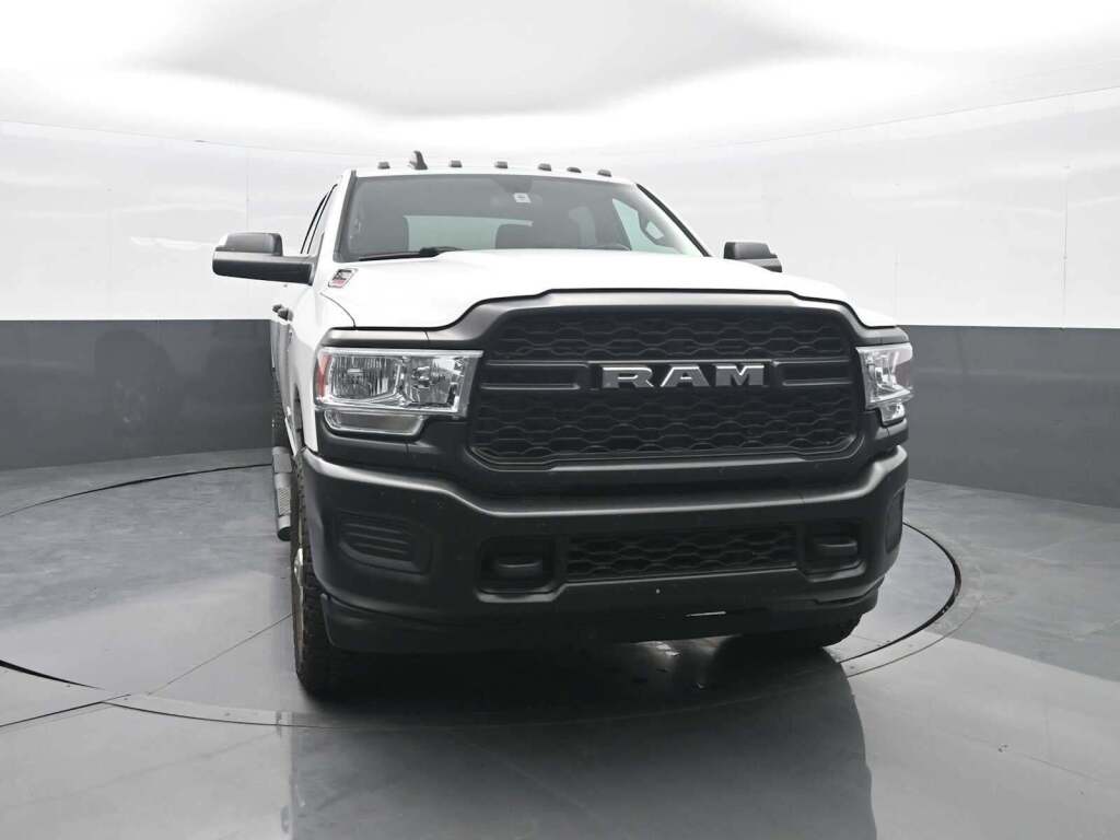 2022 Ram 2500 Tradesman Crew Cab 4x4 8' Box