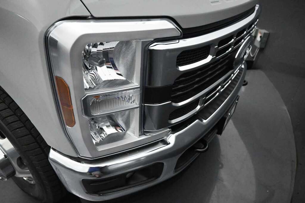 2026 Ford F-350 Super Duty XLT