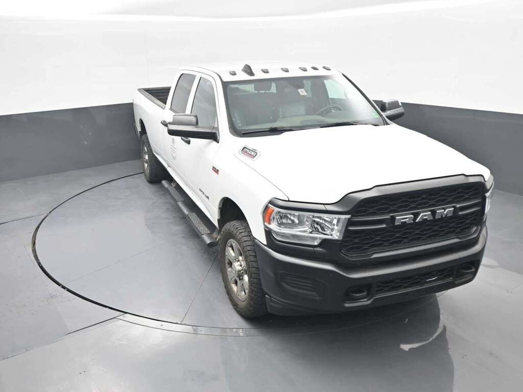 2022 Ram 2500 Tradesman Crew Cab 4x4 8' Box