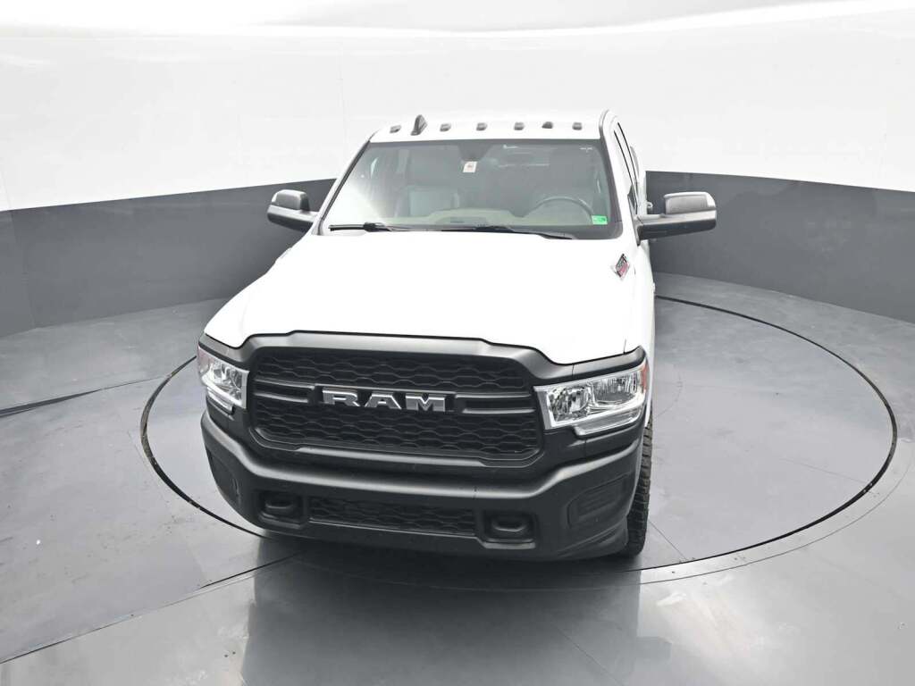 2022 Ram 2500 Tradesman Crew Cab 4x4 8' Box