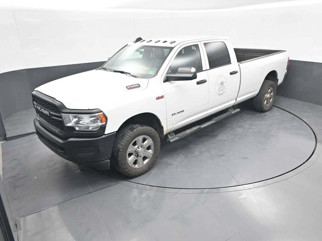 2022 Ram 2500 Tradesman Crew Cab 4x4 8' Box