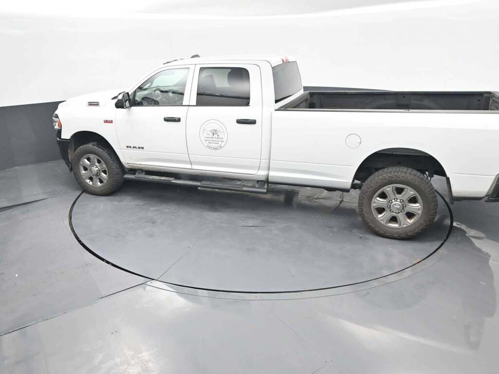 2022 Ram 2500 Tradesman Crew Cab 4x4 8' Box