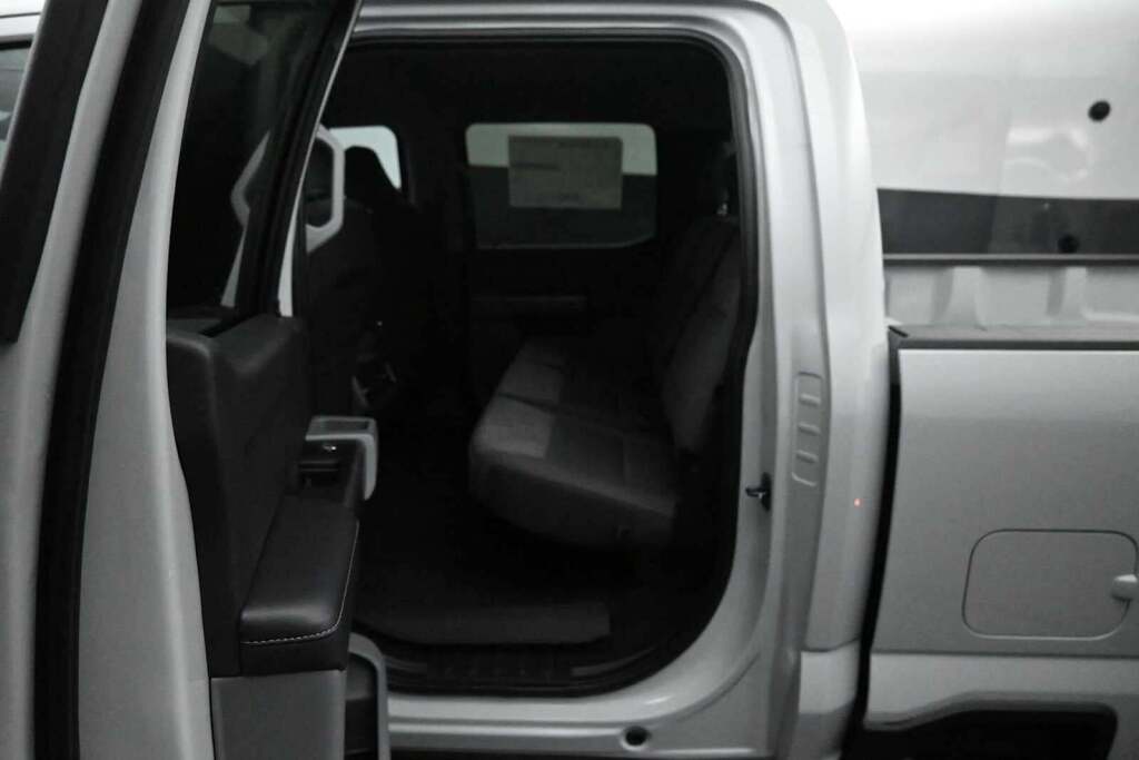 2026 Ford F-350 Super Duty XLT