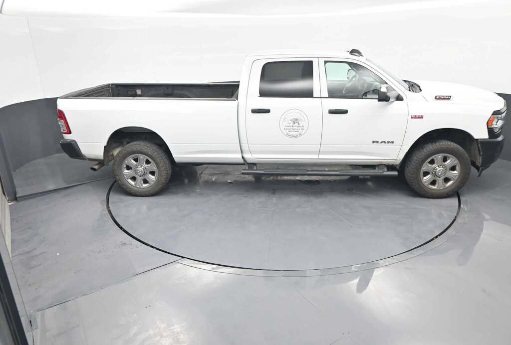2022 Ram 2500 Tradesman Crew Cab 4x4 8' Box