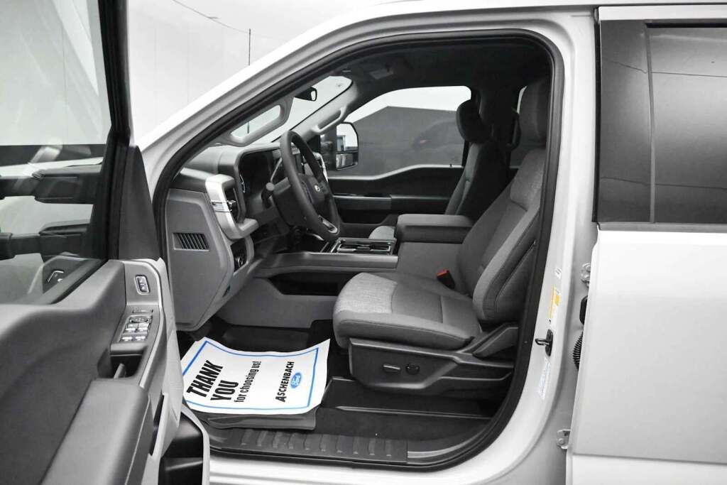 2026 Ford F-350 Super Duty XLT