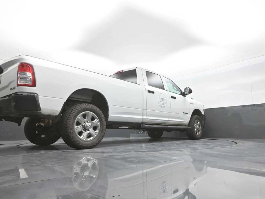 2022 Ram 2500 Tradesman Crew Cab 4x4 8' Box