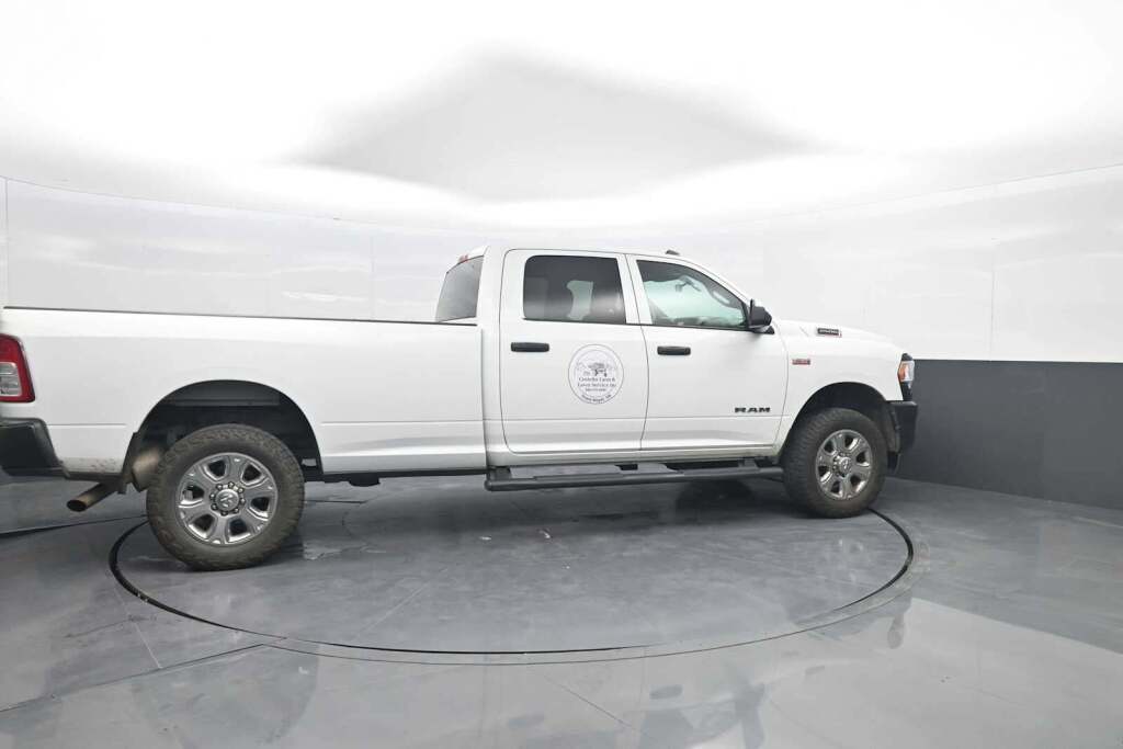 2022 Ram 2500 Tradesman Crew Cab 4x4 8' Box