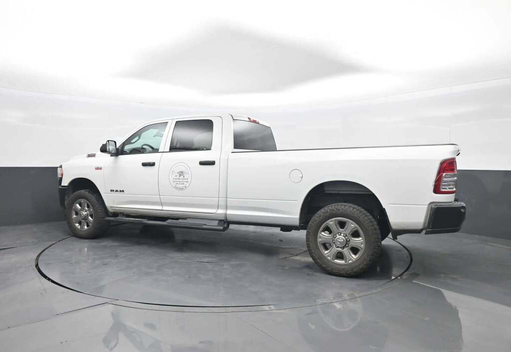 2022 Ram 2500 Tradesman Crew Cab 4x4 8' Box