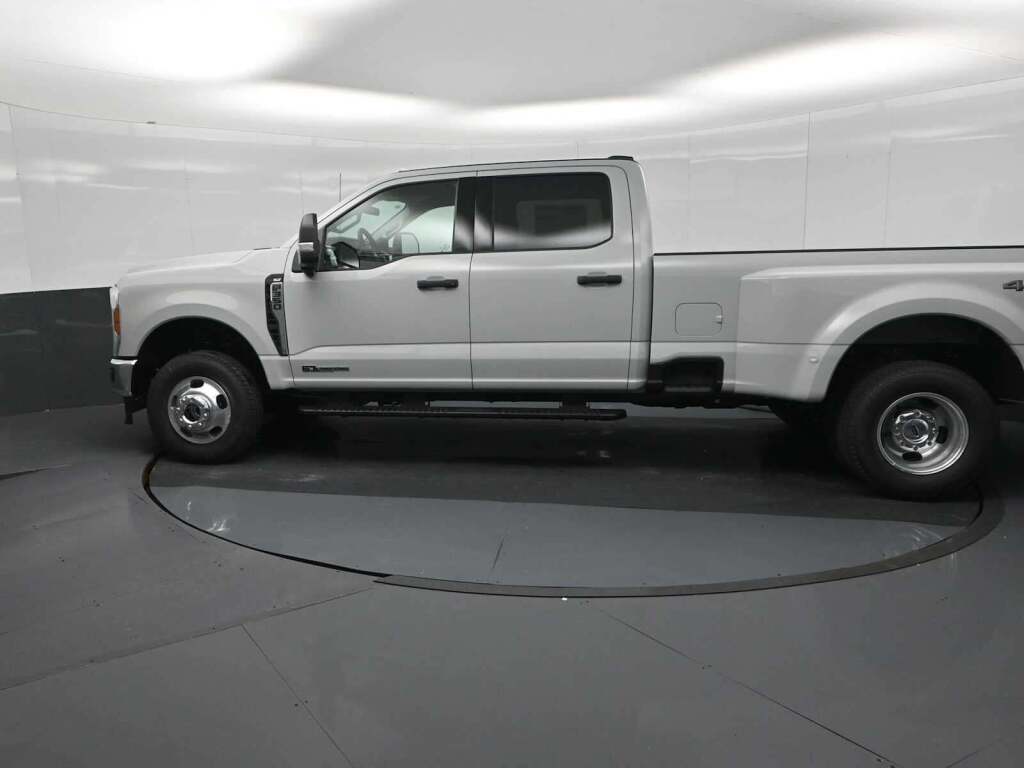 2026 Ford F-350 Super Duty XLT
