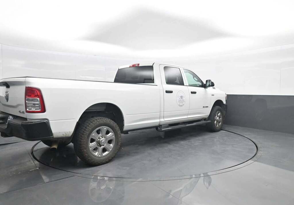 2022 Ram 2500 Tradesman Crew Cab 4x4 8' Box