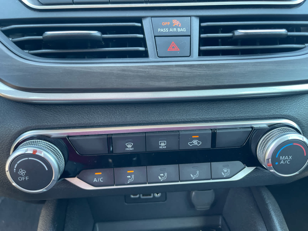 2025 Nissan Altima SV FWD