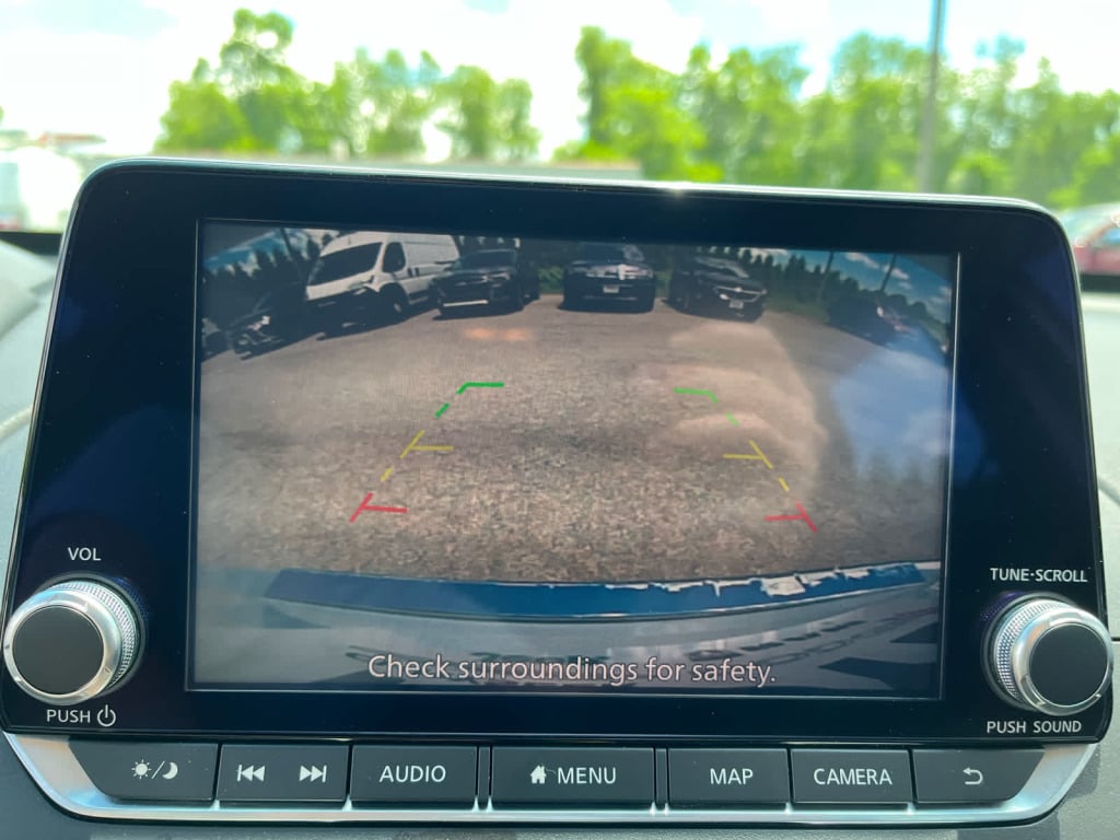 2021 Nissan Altima SL FWD