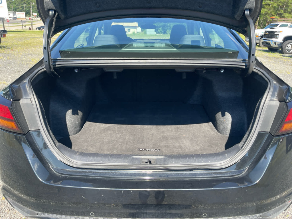 2025 Nissan Altima SV FWD
