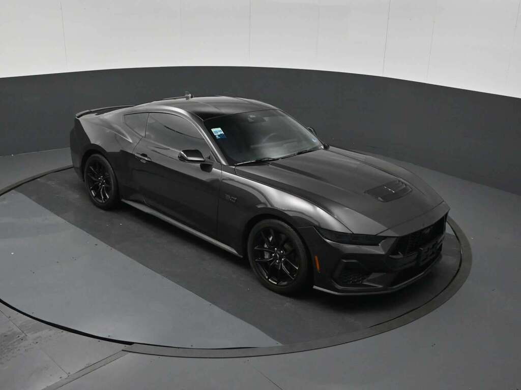2024 Ford Mustang GT Premium Fastback
