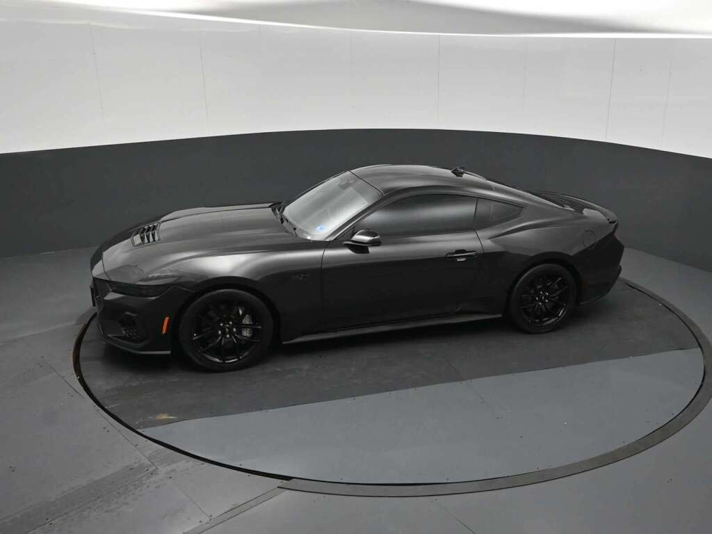2024 Ford Mustang GT Premium Fastback