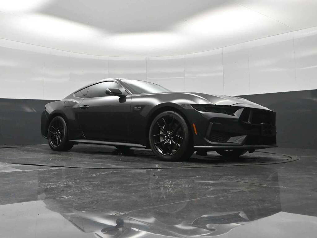 2024 Ford Mustang GT Premium Fastback
