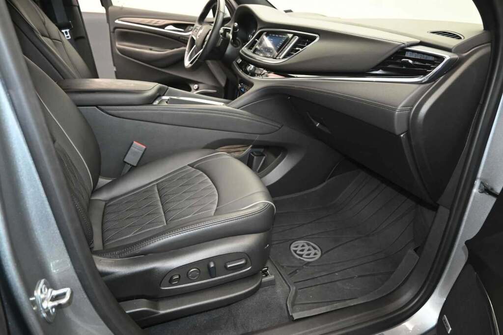 2024 Buick Enclave Avenir