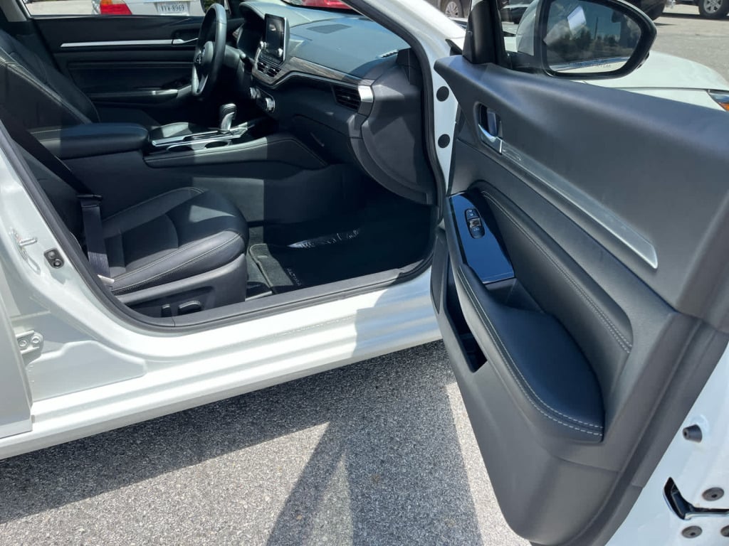 2021 Nissan Altima SL FWD