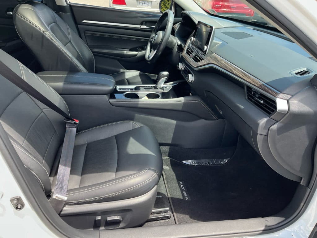 2021 Nissan Altima SL FWD