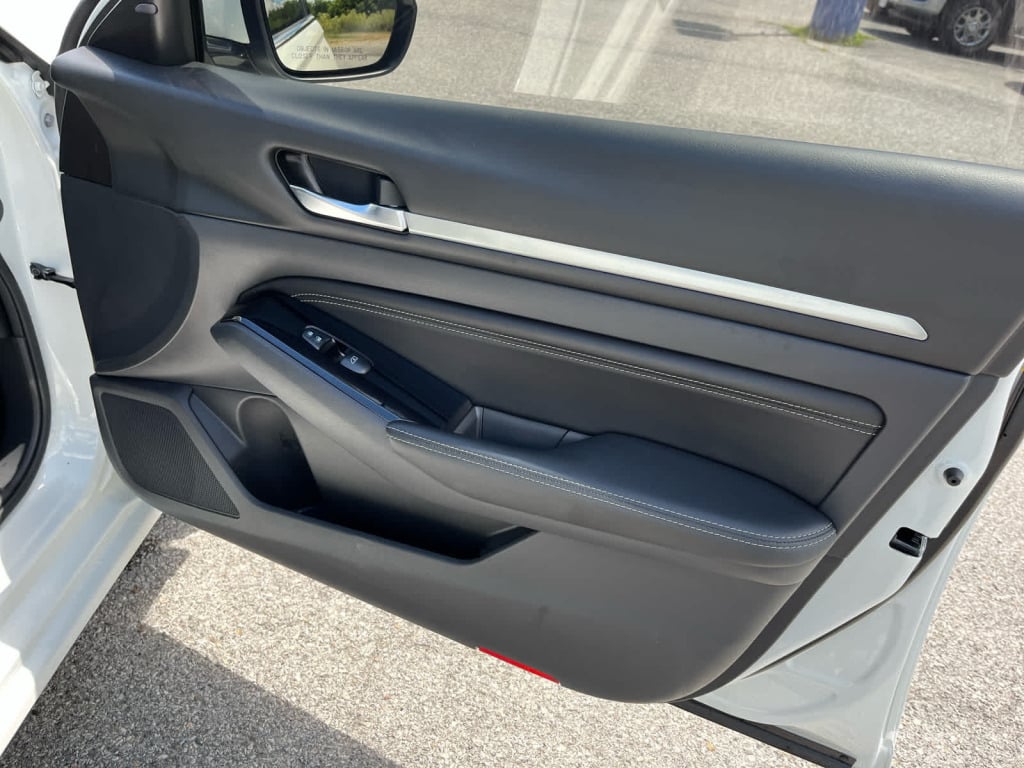 2021 Nissan Altima SL FWD